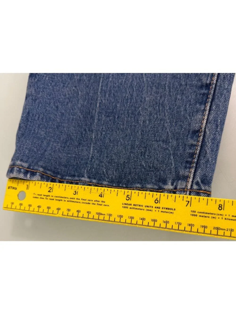 Levis Premium 501 Jeans Mens 34X32 Button Fly Denim Straight Leg Medium Wash